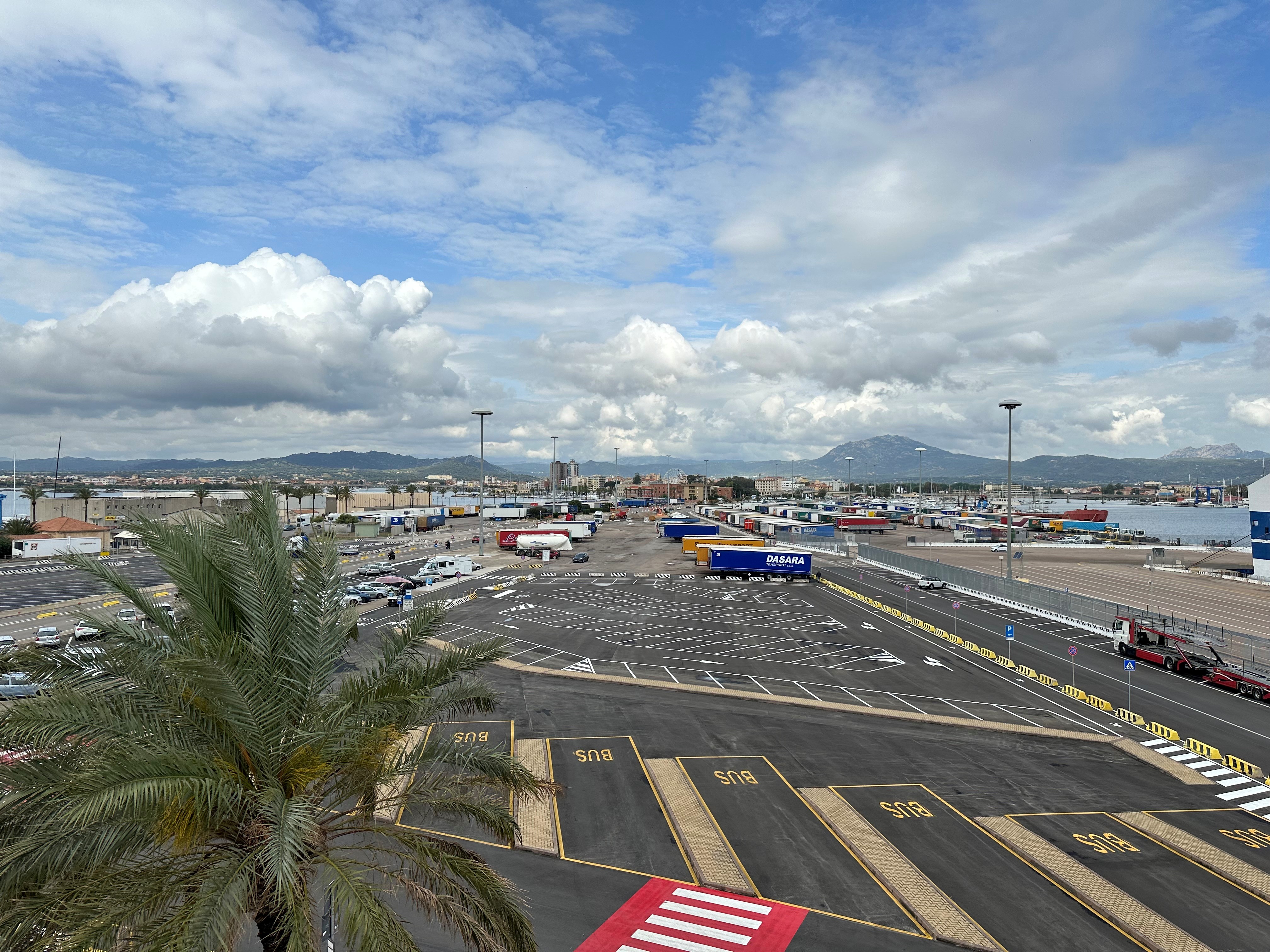 Il porto si è rifatto il look: cinque ettari di spazi rinnovati per imbarchi, viabilità e piazzali di sosta