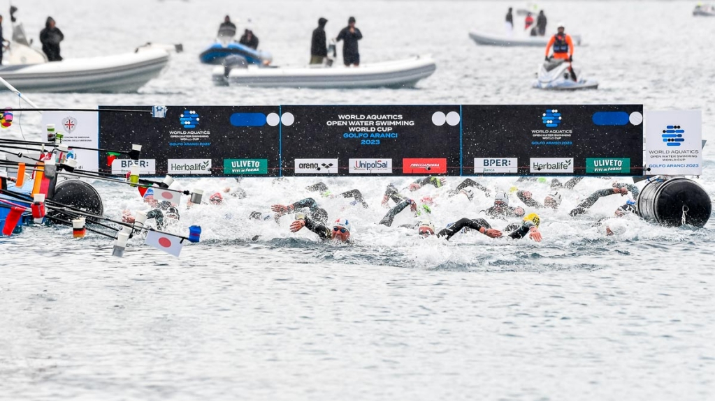 A Golfo Aranci un week end con i migliori nuotatori del mondo