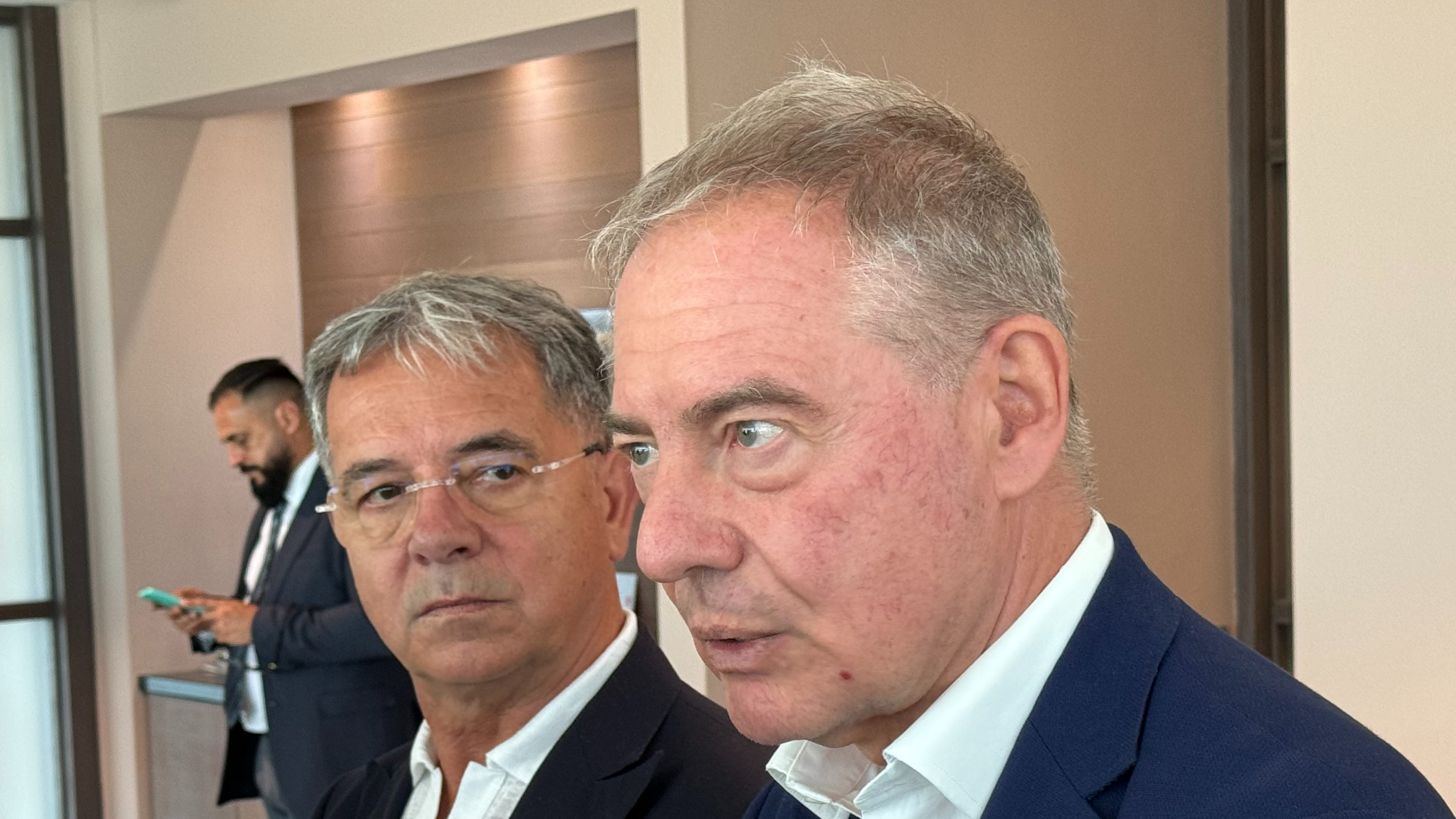 Nautica, turismo ed ex dipendenti Air Italy: il ministro Adolfo Urso a Olbia