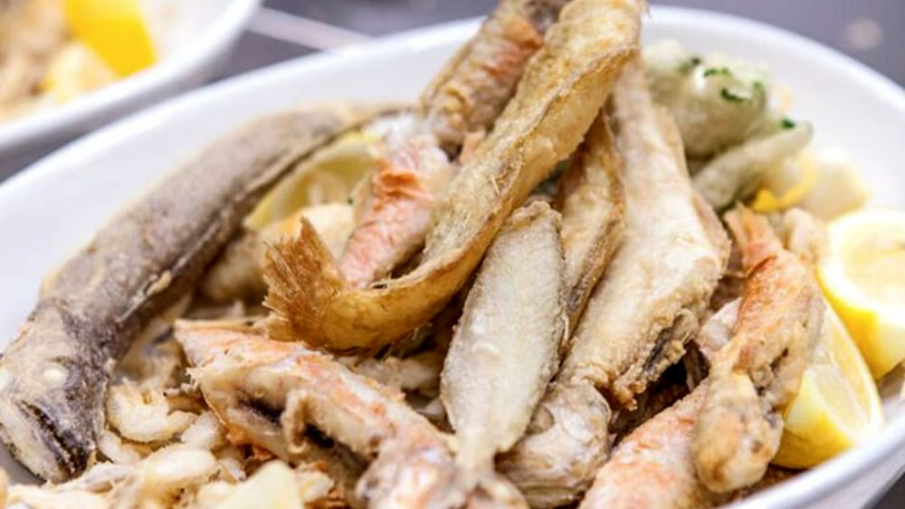 Arzachena: abbuffata di pesce (600 chili) con menù “senza spine” per i più piccini