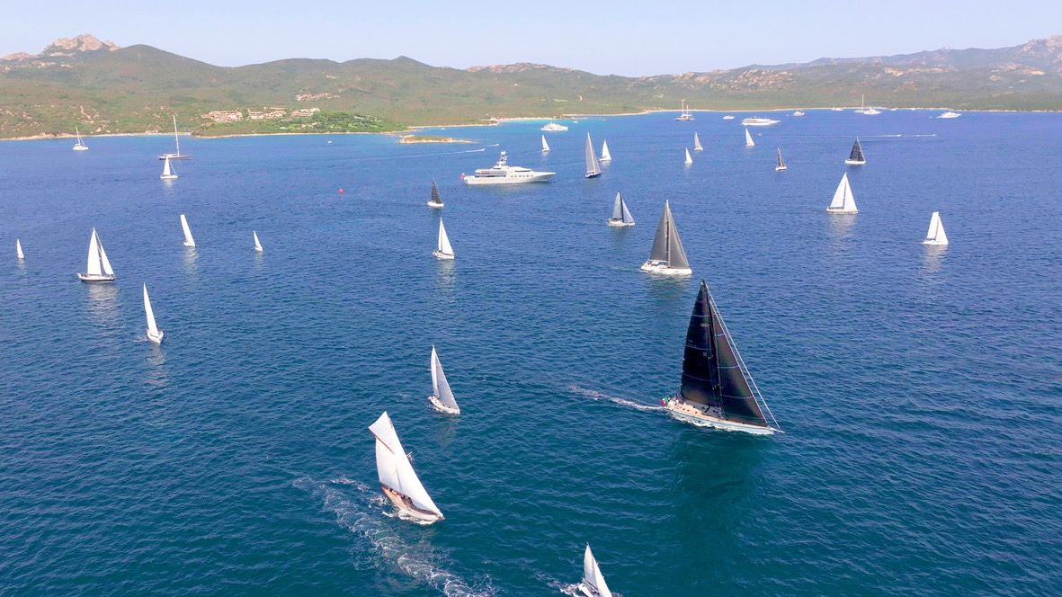 Il piacere di andare a vela, divertendosi nel “Mare Nostrum”