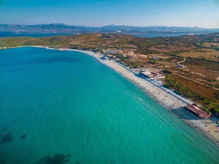 Cavo sottomarino da Mazara a Genova, Olbia tappa intermedia: la nave “Teliri” approderà a Pittulongu