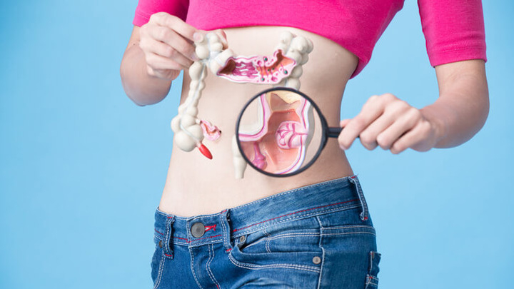 Prevenzione del tumore al colon retto: test e accertamenti gratuiti per i residenti alla Maddalena e Arzachena