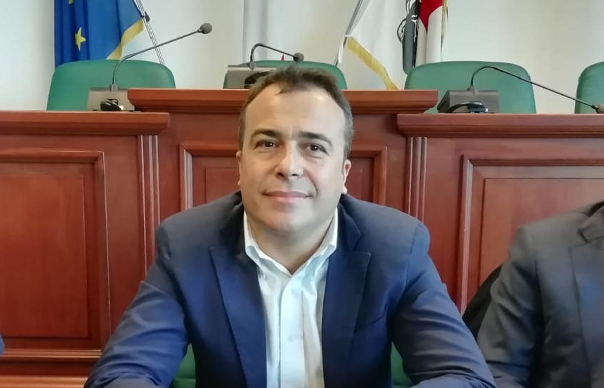 Aria di elezioni: Forza Italia si riorganizza in Gallura. Ma il “dominus” sulle candidature è sempre uno e sta a Olbia