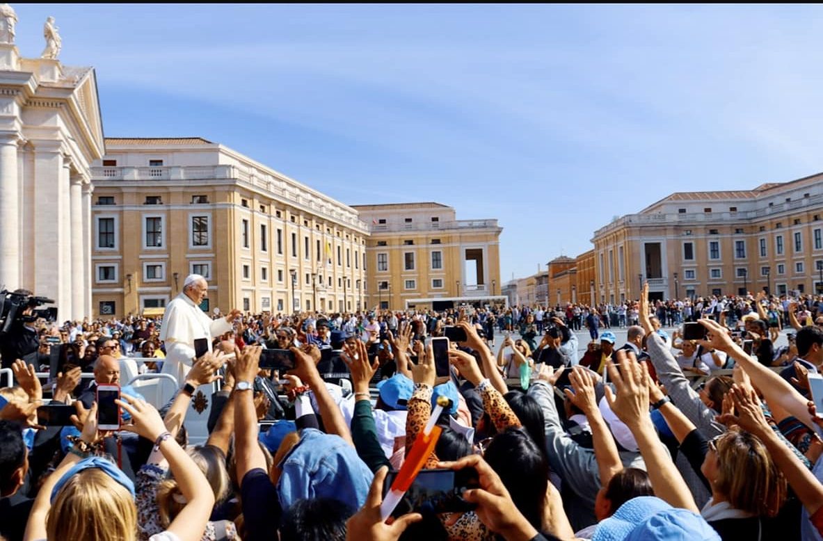 Bergoglio contro tutte le guerre, inascoltato da vivo, tradito anche dopo la morte