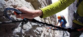 Tavolara, il divieto di arrampicata durerà fino al 30 settembre. Nizzi: “Nella prima ordinanza c’era un errore”