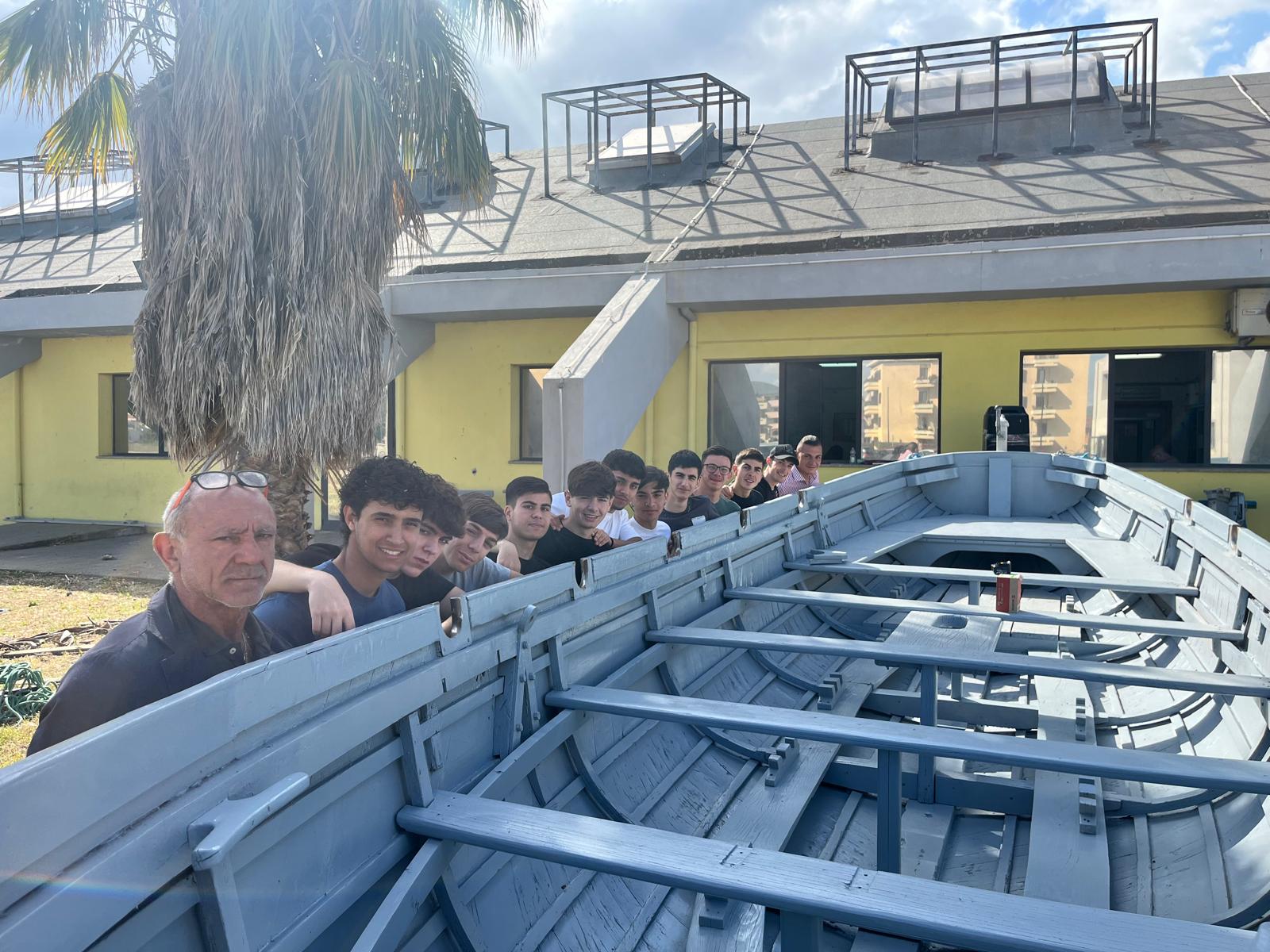 Vento in poppa alla “barca dei nocchieri” rimessa a nuovo per diventare una piattaforma didattica