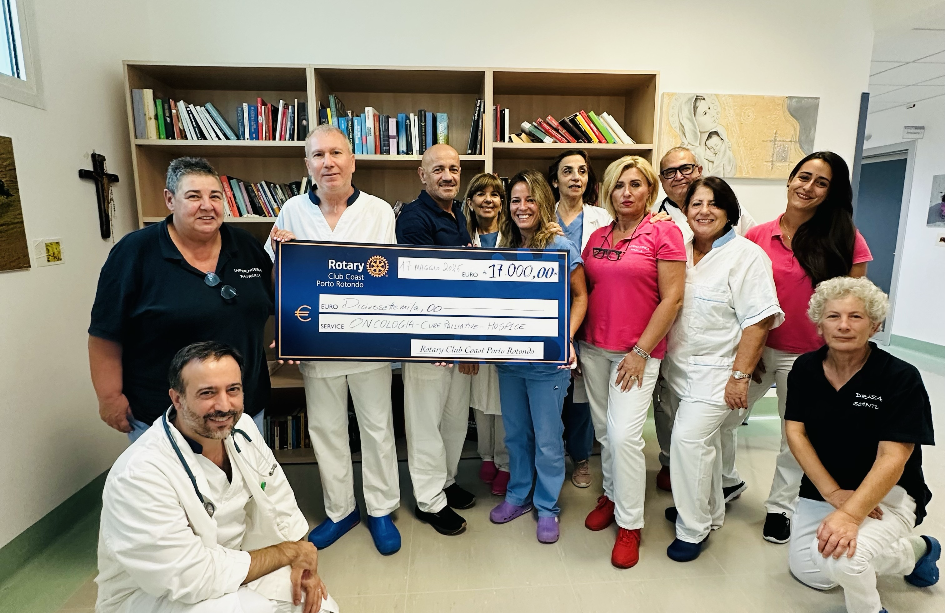 Un assegno di 17mila euro del Rotary Porto Rotondo per i malati oncologici di Olbia e Tempio