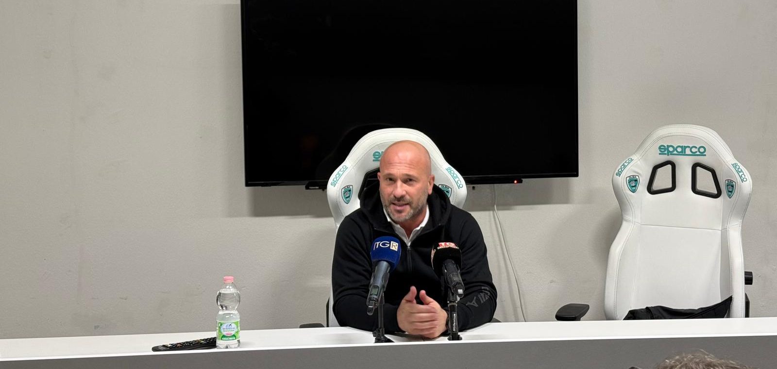 Livieri: “Ecco le mie scelte su Putzu, Biancu e Buschiazzo.  Credo nel lavoro, la squadra sta bene e ora corre. Una vittoria sarebbe il toccasana”.