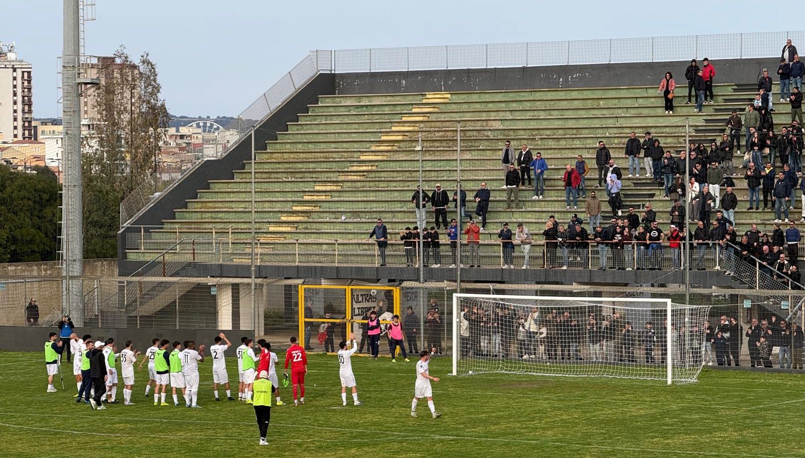 Olbia, fine del digiuno: magia di Ragatzu, felice scelta tecnica (Putzu in mezzo al campo) e ottimo portiere. Budoni vittima predestinata