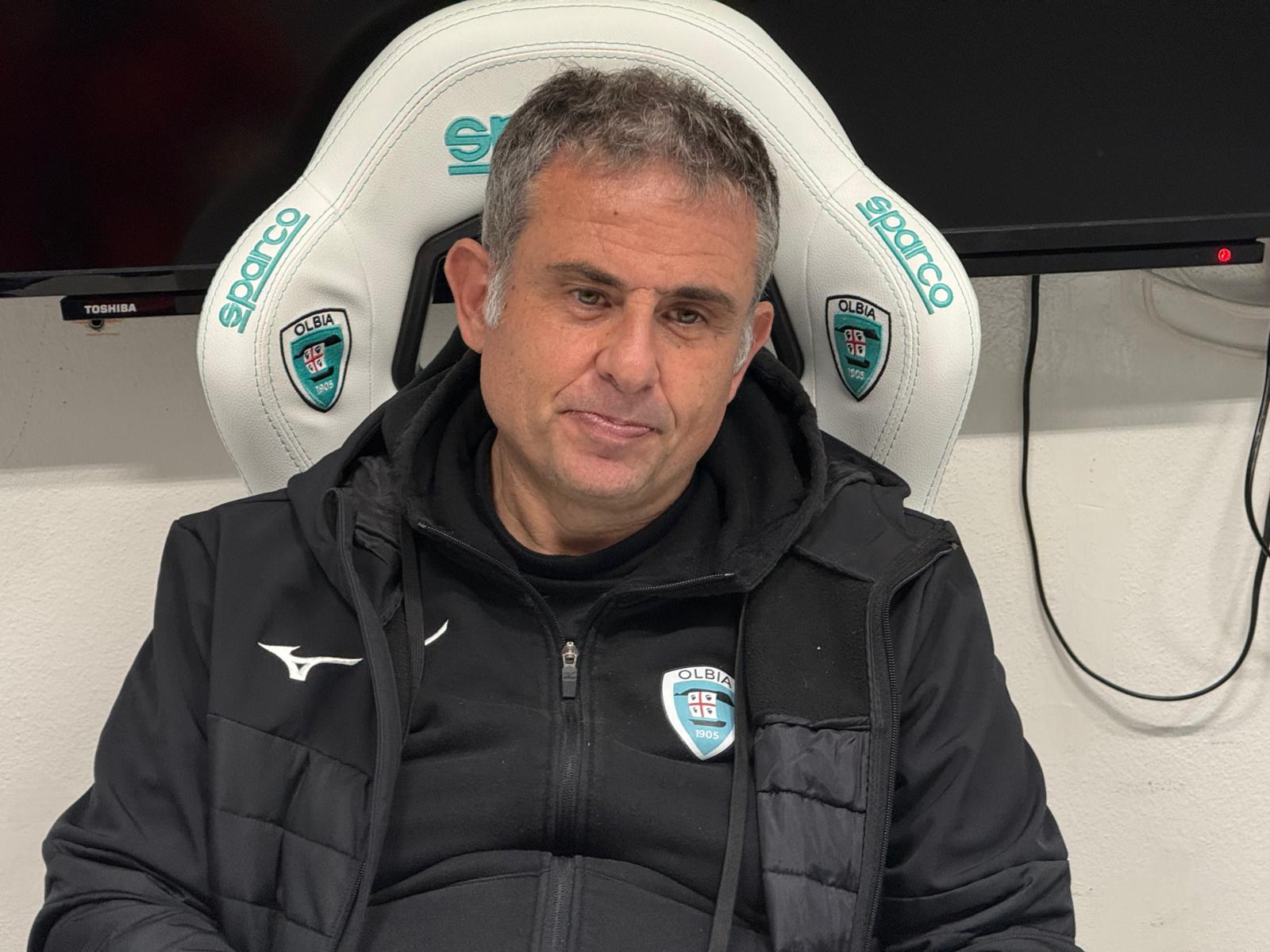 “Il credito dell’ex preparatore atletico (licenziato a febbraio) è di  poche migliaia di euro. Pronte le denunce”