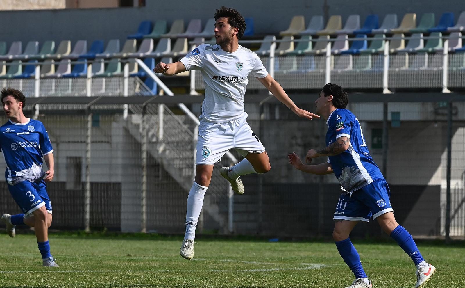 Tra i migliori giovani calciatori sardi c’è anche Enrico Cubeddu di Olbia (e dell’Olbia). Nella formazione tipo (Top XI), 8 sono del Cagliari, 2 della Torres